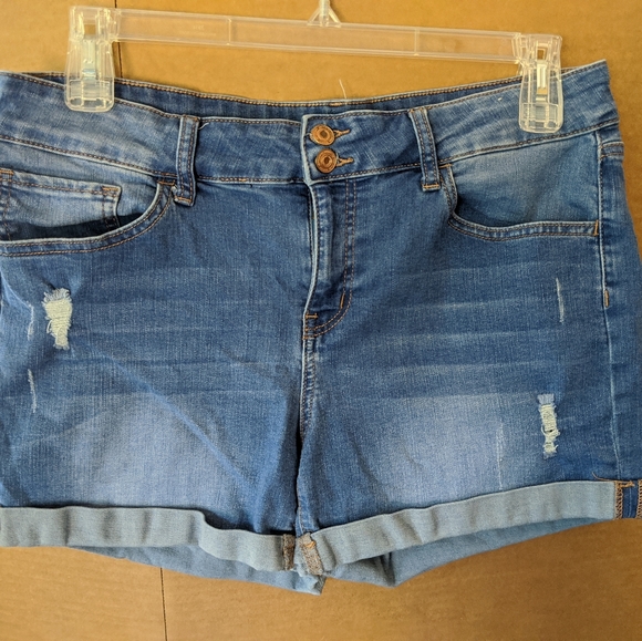 SO cuffed denim shorts - Picture 1 of 3